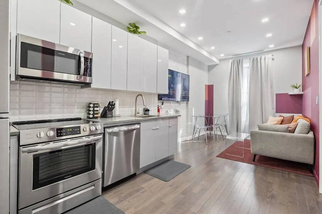 Swj Btm G, 1 And 2 - Save On 2Day+ Stays_6Br Triplex New York 0*,  United States